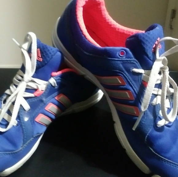 adidas Shoes - Adidas tennis shoes adidas Shoes - Adidas tennis shoes